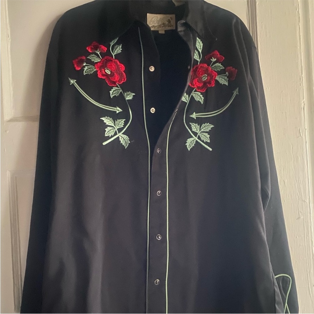 Roper Black Shirt with Red and Green Embroidery